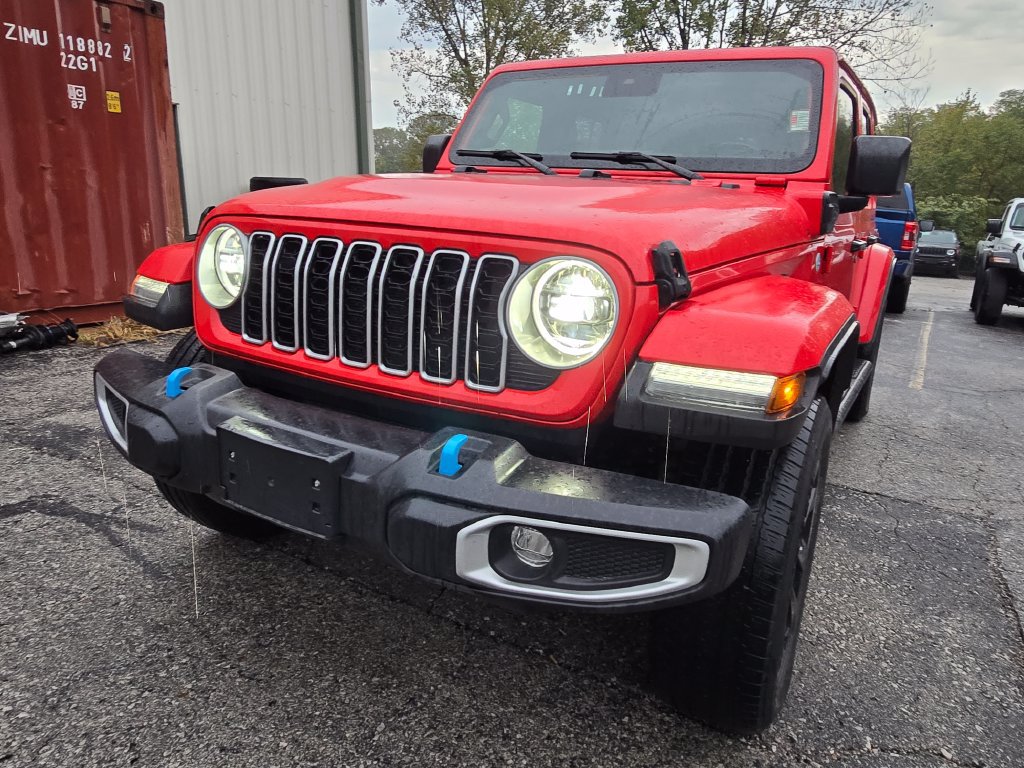 Used 2024 Jeep Wrangler Unlimited Sahara AWD/4WD image 13