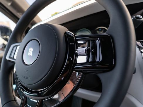 New 2026 Rolls-Royce Cullinan AWD/4WD image 19