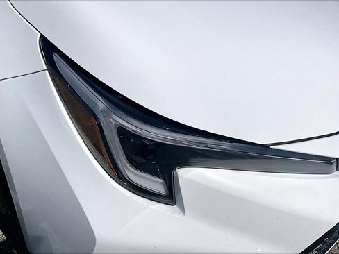 Used 2025 Toyota Corolla SE FWD image 27