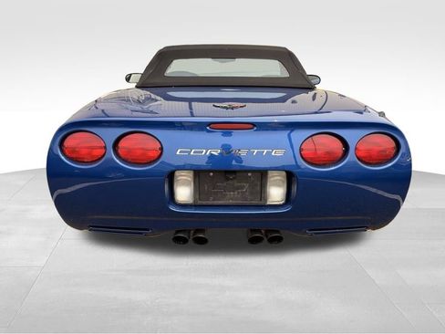 Used 2002 Chevrolet Corvette Convertible w/ Preferred Equipment Group2 RWD image 7