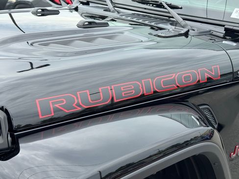 Used 2021 Jeep Gladiator Rubicon image 13