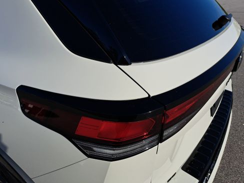 New 2026 Volkswagen Tiguan SE R-Line FWD image 33