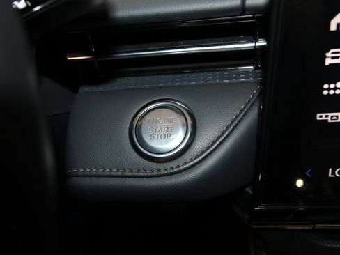 Used 2024 Lincoln Nautilus Premier w/ Equipment Group 102A AWD/4WD image 14