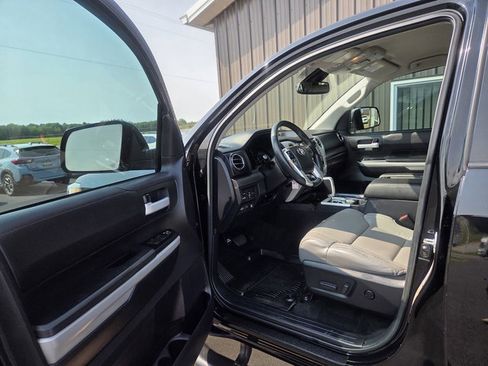 Used 2021 Toyota Tundra SR5 w/ SR5 Leather Package AWD/4WD image 21