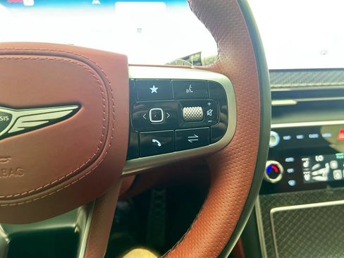 Used 2025 Genesis GV80 3.5T e-SC AWD/4WD image 12
