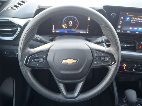 Used 2024 Chevrolet TrailBlazer LT image 22