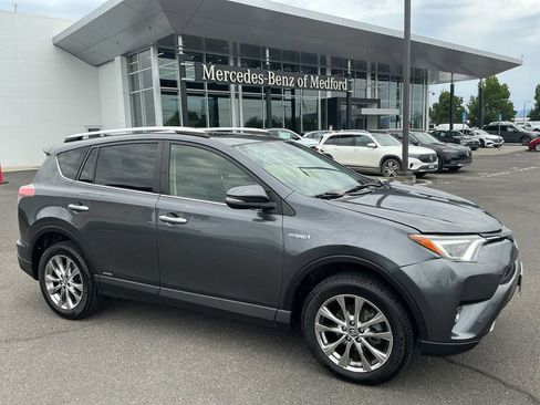Used 2016 Toyota RAV4 Limited w/ Advanced Technology Package AWD/4WD image 6
