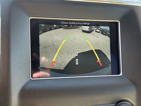 Used 2021 Jeep Grand Cherokee Laredo image 17