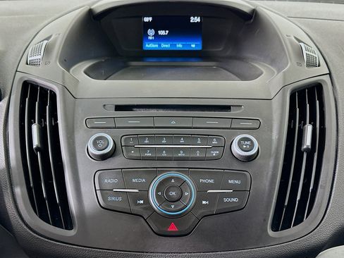 Used 2018 Ford Escape SE image 19