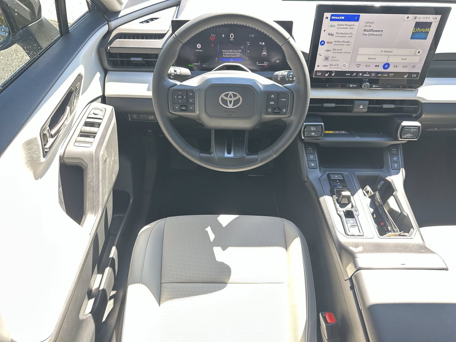 Used 2026 Toyota RAV4 Limited AWD/4WD image 17