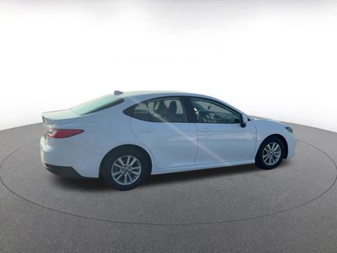 Used 2025 Toyota Camry LE image 15