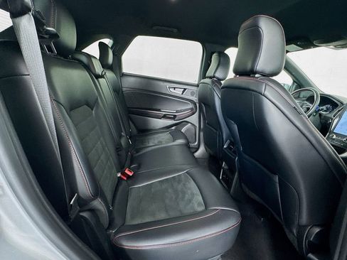 Used 2024 Ford Edge ST-Line image 25