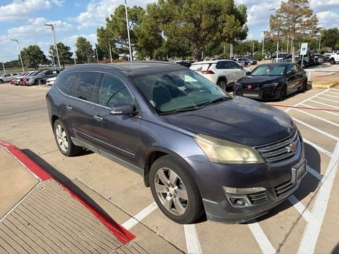 Used 2013 Chevrolet Traverse LTZ FWD image 3
