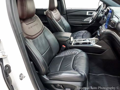 Used 2020 Ford Explorer Platinum w/ Premium Technology Package image 36
