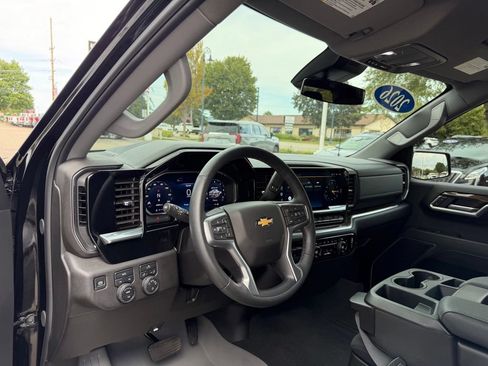 Certified 2026 Chevrolet Silverado 1500 LT AWD/4WD image 13