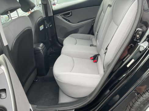 Used 2013 Hyundai Elantra GLS w/ Preferred Pkg FWD image 10