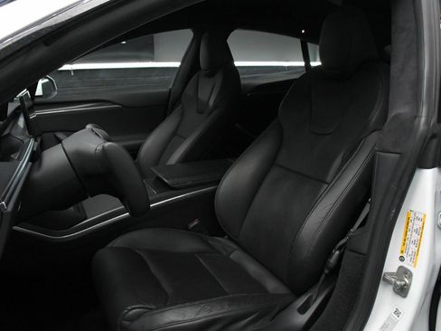 Used 2021 Tesla Model S Plaid AWD/4WD image 16