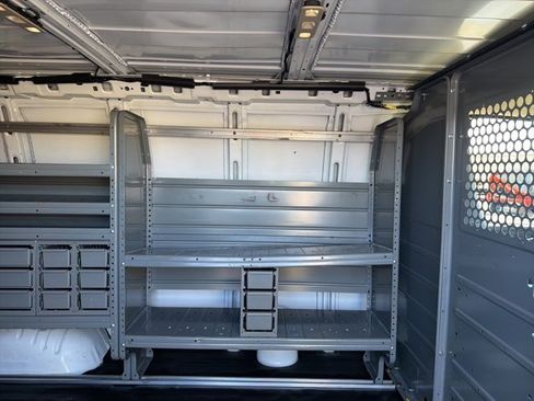 Used 2022 Chevrolet Express 2500 w/ Driver Convenience Package image 12