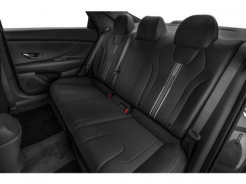 Used 2021 Hyundai Elantra SEL image 16