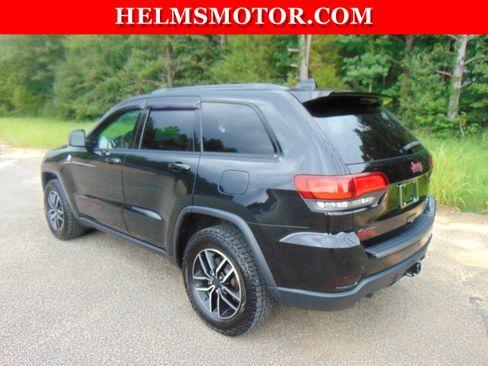 Certified 2020 Jeep Grand Cherokee Trailhawk AWD/4WD image 8