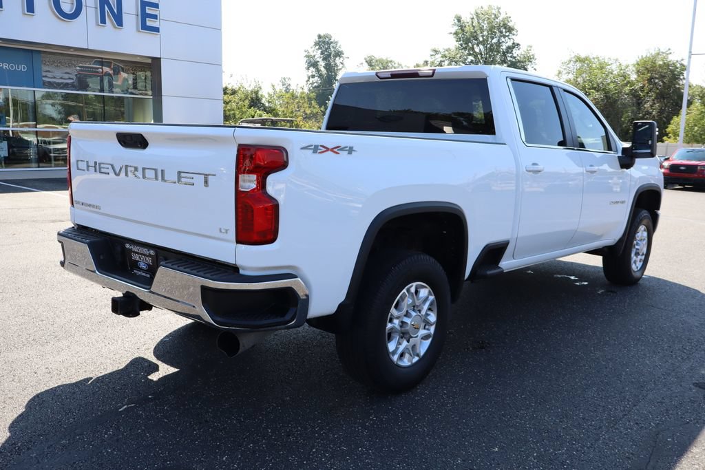Used 2021 Chevrolet Silverado 2500 LT w/ Fleet Comfort Package AWD/4WD image 3