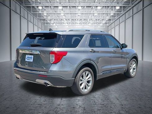Used 2024 Ford Explorer Limited RWD image 5