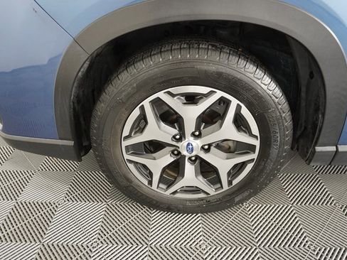 Used 2019 Subaru Forester Premium w/ All-Weather Package image 17