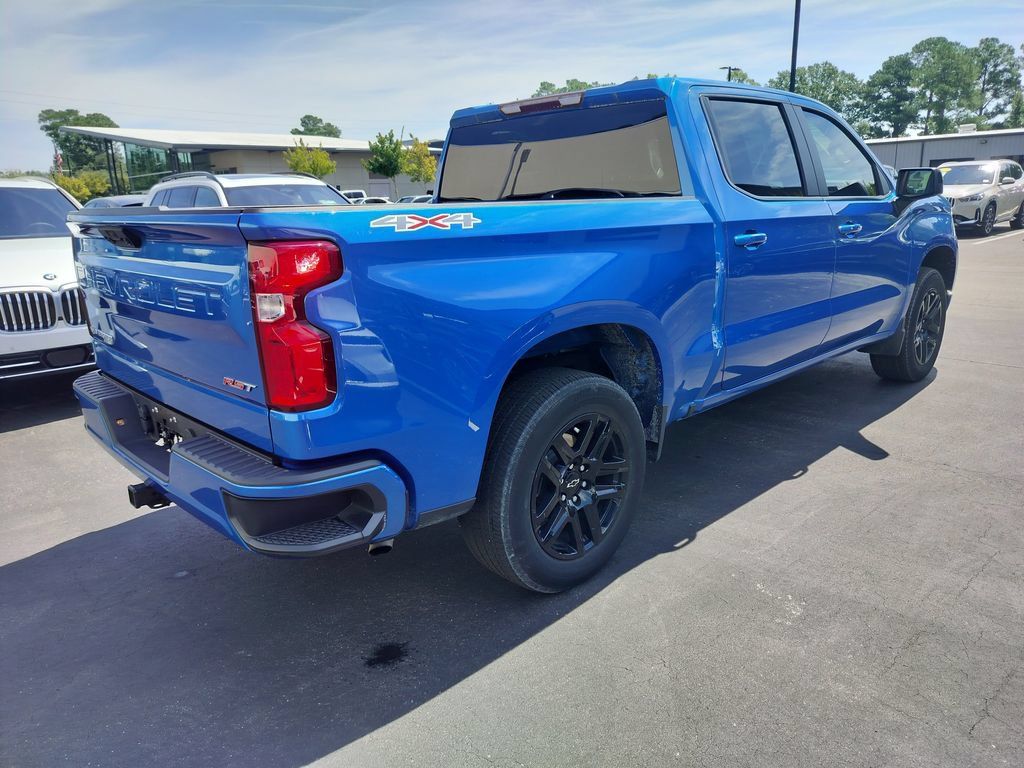 Used 2024 Chevrolet Silverado 1500 RST AWD/4WD image 3