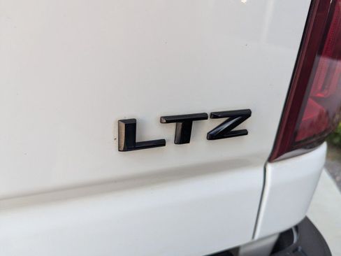 Used 2022 Chevrolet Silverado 2500 LTZ w/ LTZ Plus Package AWD/4WD image 29