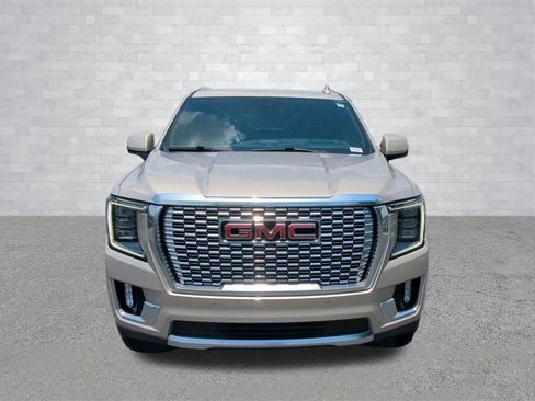 Used 2024 GMC Yukon XL Denali image 7