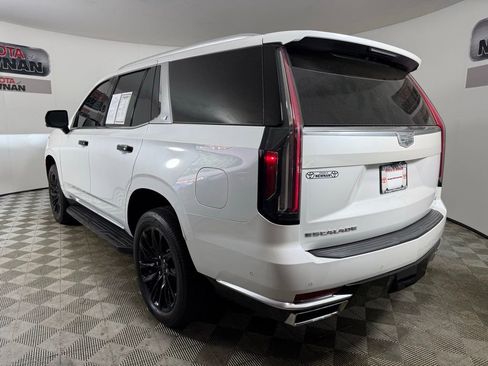 Used 2022 Cadillac Escalade Premium Luxury w/ LPO, Radiant Package AWD/4WD image 13