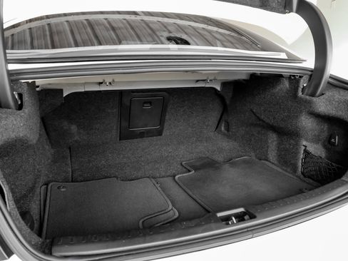 Used 2020 Volvo S60 T5 Momentum image 48