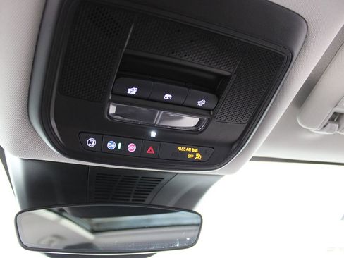 Used 2025 Honda Prologue Touring image 25