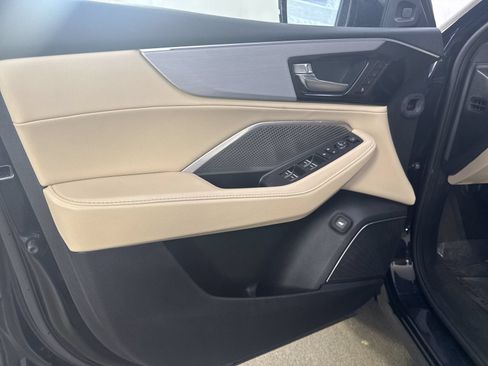 Certified 2023 Acura MDX SH-AWD image 22