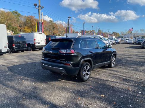 Used 2019 Jeep Cherokee Limited image 5