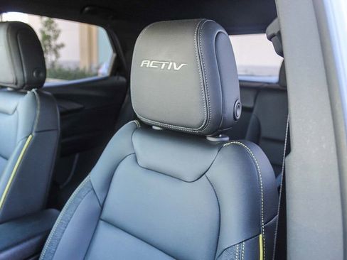 Used 2025 Chevrolet TrailBlazer ACTIV w/ Driver Confidence Package image 25