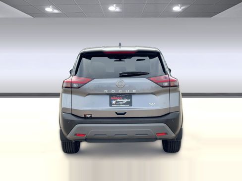Used 2023 Nissan Rogue SV image 10