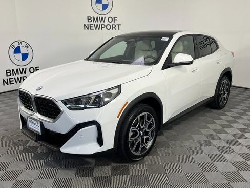 Used 2025 BMW X2 xDrive28i w/ Technology Package image 4