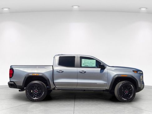 New 2026 GMC Canyon Elevation w/ Convenience Package RWD image 3