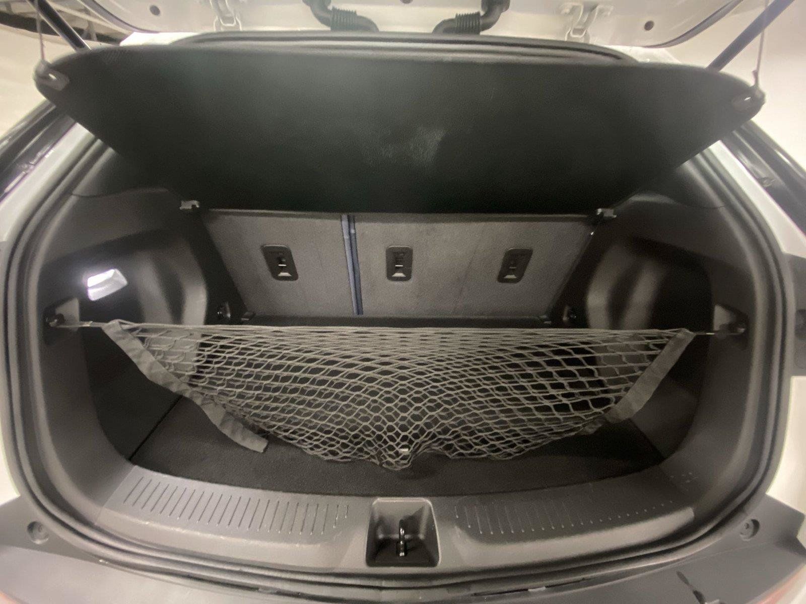 Used 2022 Chevrolet Bolt EUV Premier FWD image 23