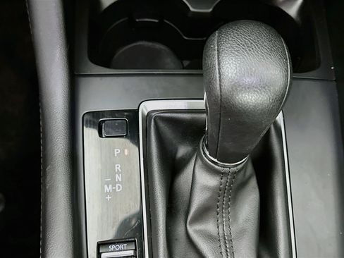 Used 2025 MAZDA MAZDA3 s FWD image 24