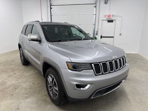 Used 2021 Jeep Grand Cherokee Limited w/ Premium Lighting Group AWD/4WD image 3