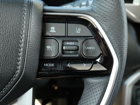 Certified 2025 Toyota Sequoia Platinum AWD/4WD image 28