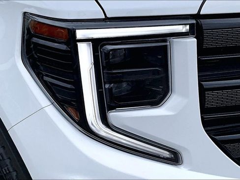 Used 2025 GMC Sierra 1500 Elevation w/ X31 Off-Road Package image 40