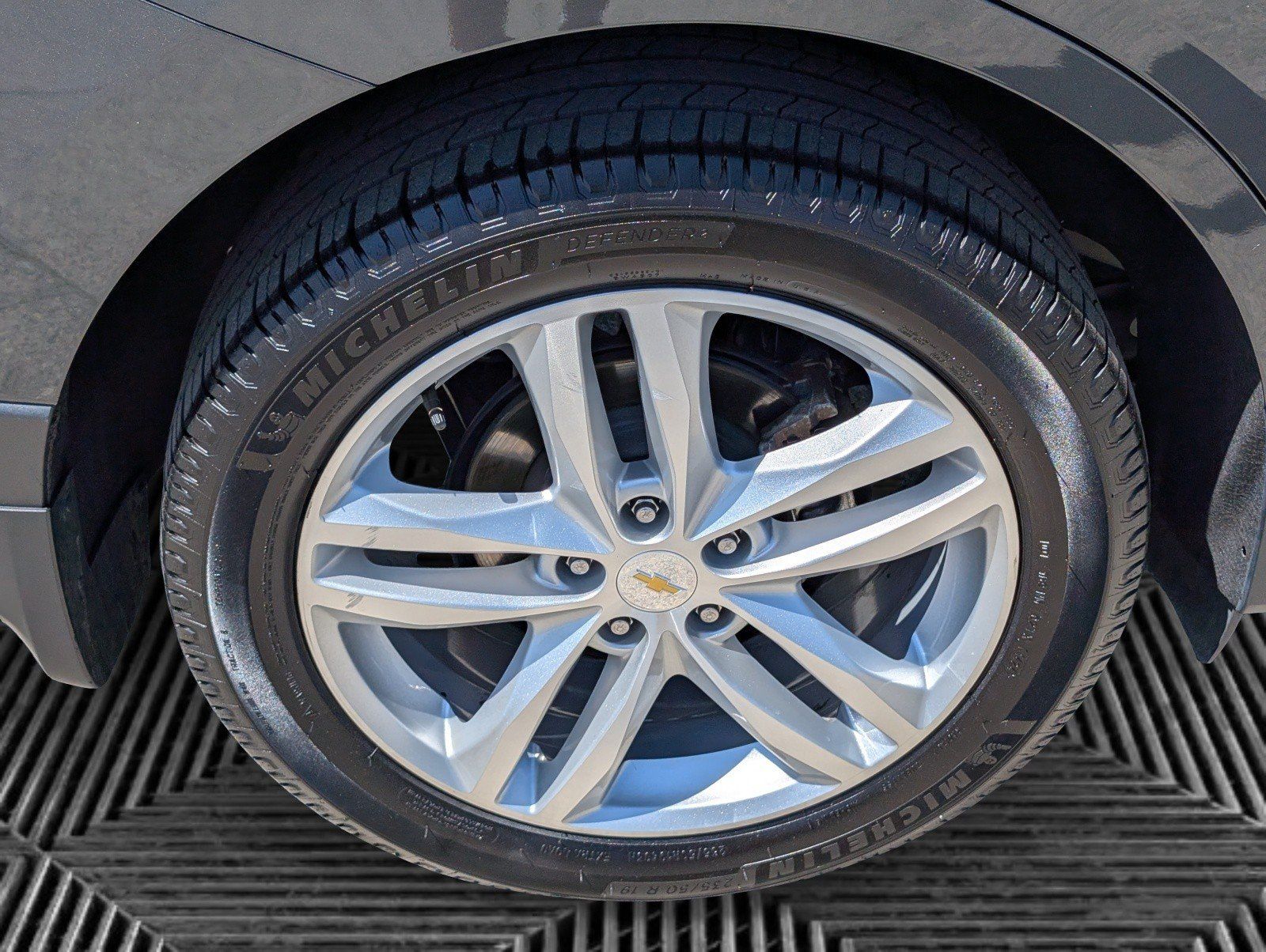 Used 2020 Chevrolet Equinox Premier AWD/4WD image 25