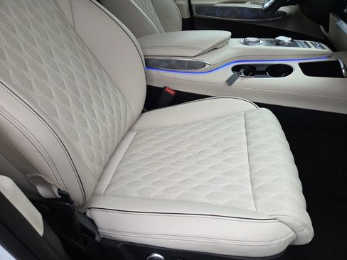 Used 2025 Genesis GV70 3.5T Sport w/ Sport Advanced Package image 23