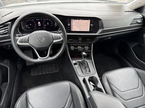 Used 2024 Volkswagen Jetta SEL image 17