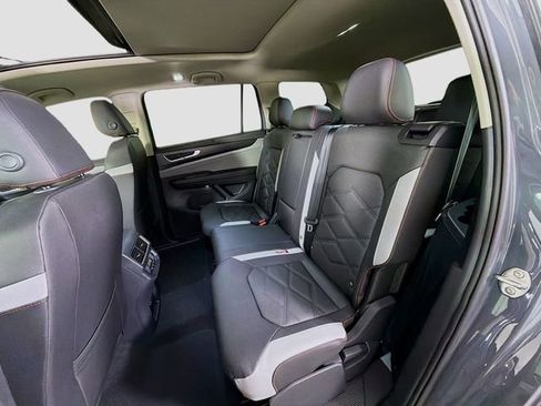 New 2026 Volkswagen Atlas Peak Edition AWD/4WD image 24