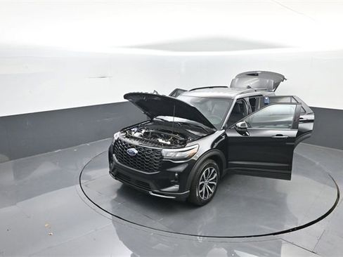New 2026 Ford Explorer ST-Line image 35