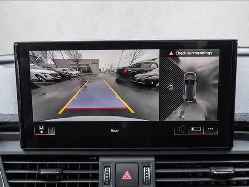 Used 2023 Audi Q5 e Premium Plus w/ Premium Plus Package image 18